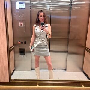 Meet your Posher, Iva